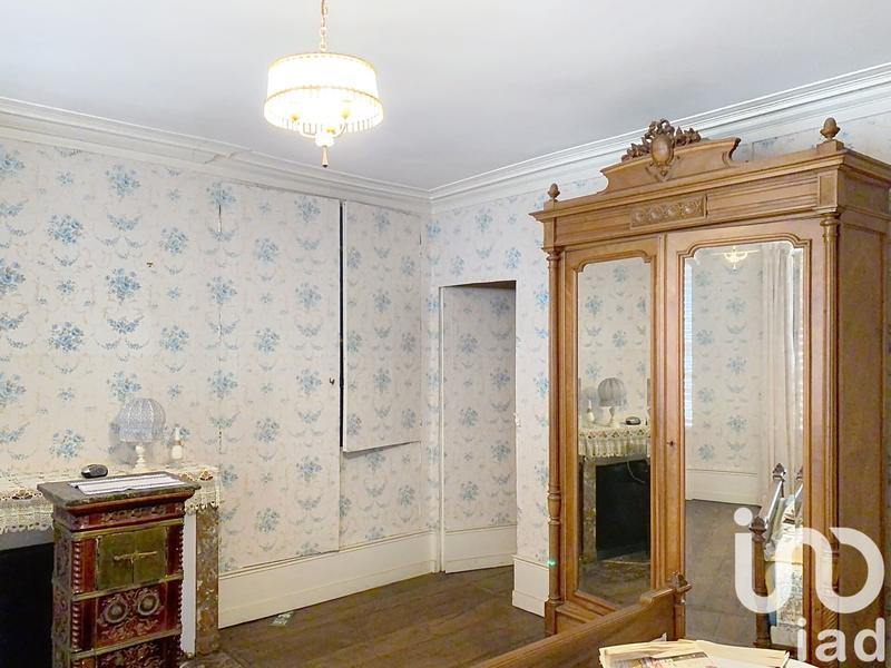 Maison - 250 m² - 11 pièces