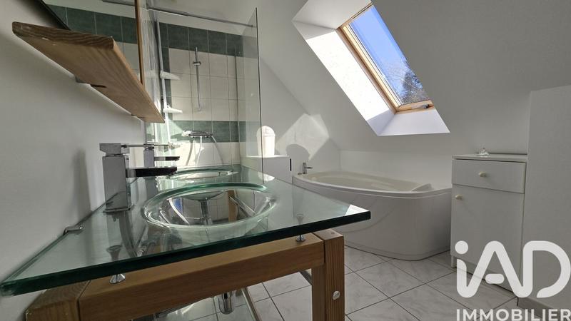 Maison - 97 m² - 6 pièces