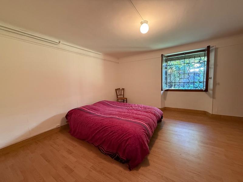 Maison - 262 m² - 12 pièces