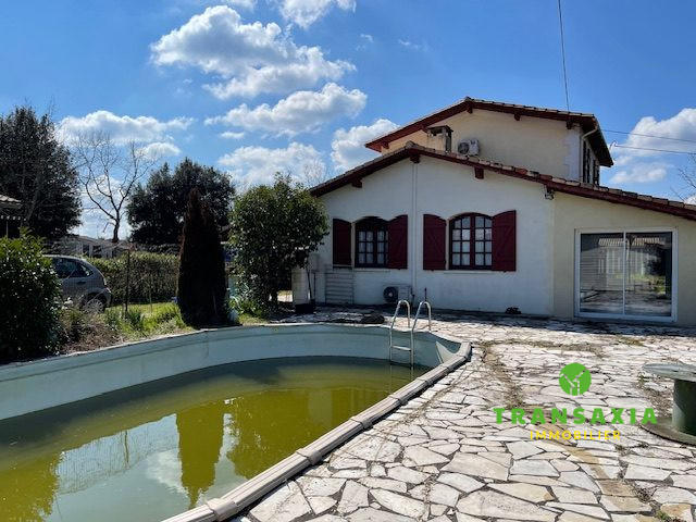 Maison ancienne - 146 m² - 5 pièces