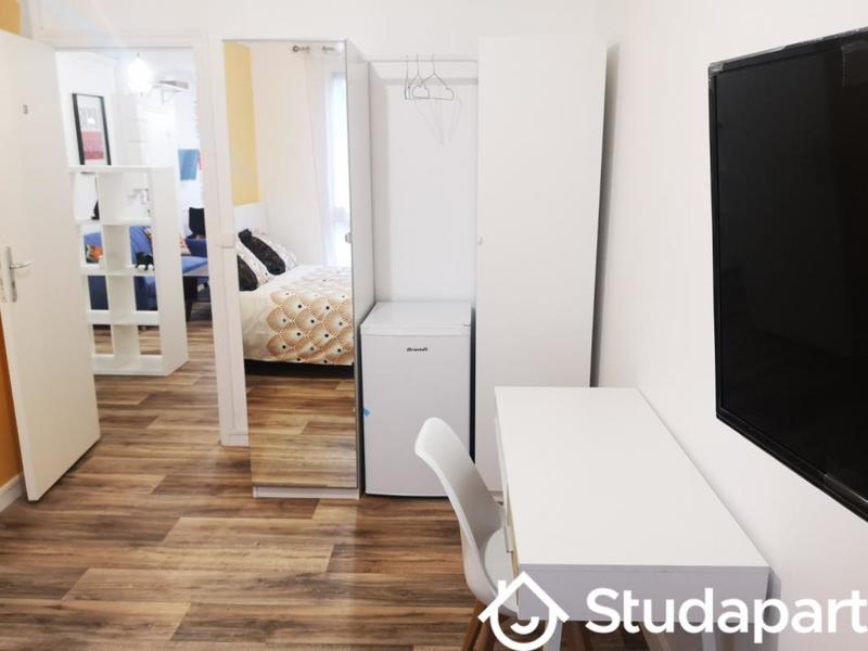 Chambre - 10 m² - 1 pièce