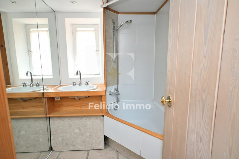 Immeuble - 152 m² - 2 pièces