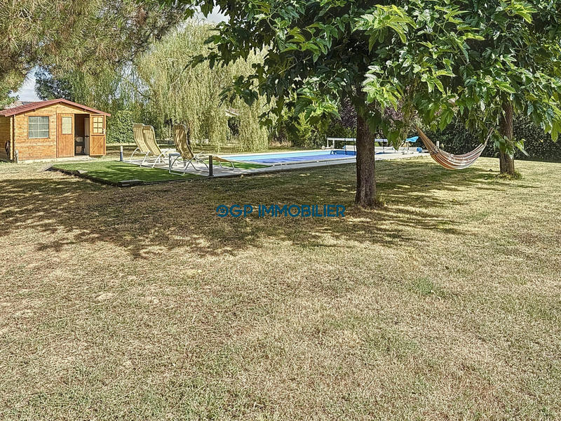 Maison traditionnelle - 153 m² - 5 pièces