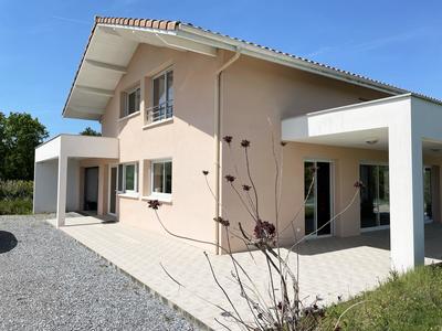 Maison - 172 m² - 5 pièces