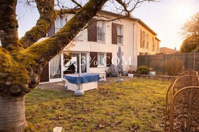 Maison - 107 m² - 6 pièces