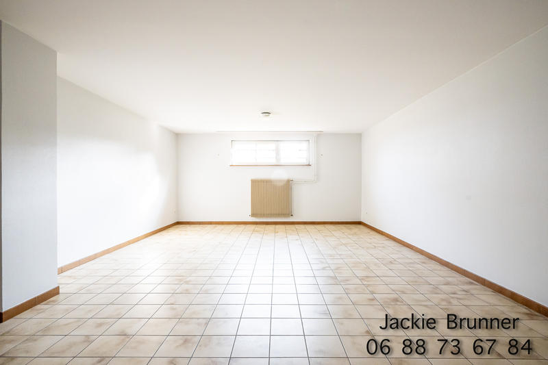 Maison - 220 m² - 6 pièces