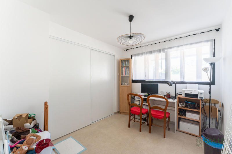 Appartement - 90 m² - 4 pièces