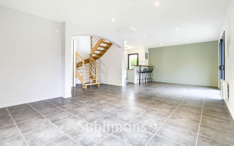 Maison - 111 m² - 5 pièces