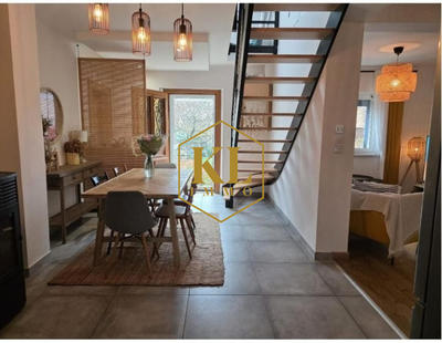 Maison - 165 m² - 7 pièces