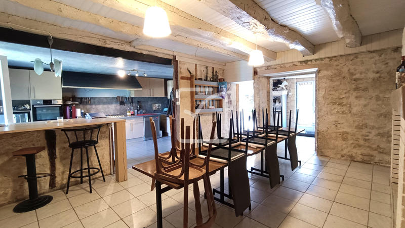 Maison - 172 m² - 7 pièces