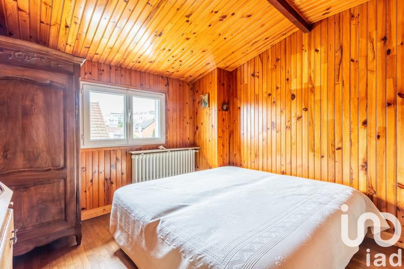 Maison - 93 m² - 5 pièces