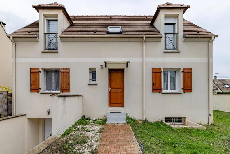 Maison - 115 m² - 6 pièces
