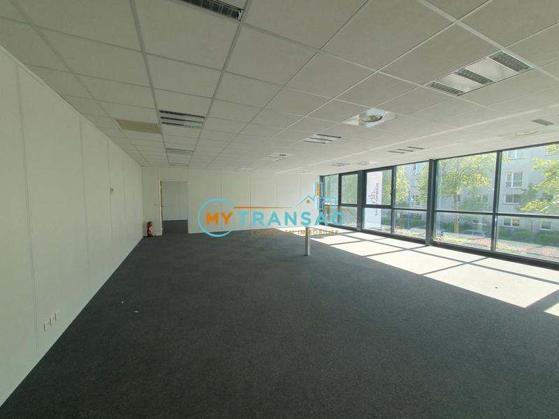 Local d'activités - 2 190 m²