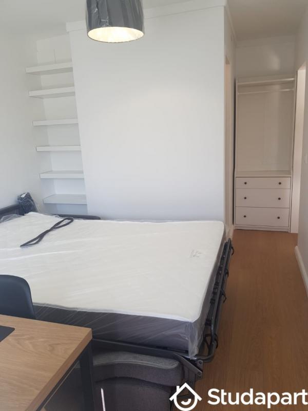 Chambre - 10 m² - 1 pièce