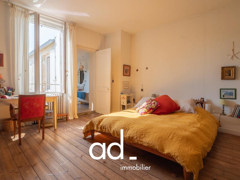 Maison ancienne - 200 m² - 10 pièces