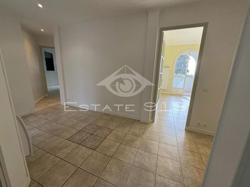 Appartement - 103 m² - 4 pièces