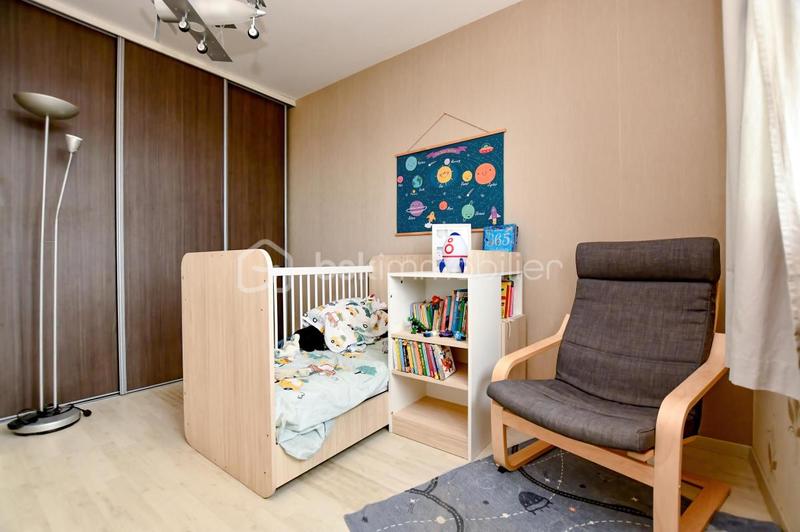 Pavillon - 100 m² - 5 pièces