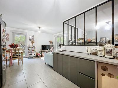 Appartement - 70 m² - 4 pièces