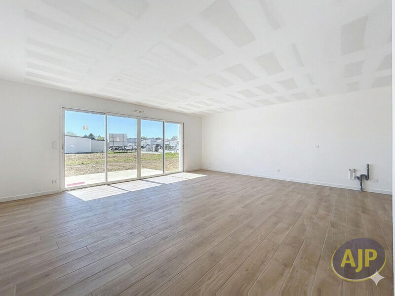 Maison - 87 m² - 4 pièces