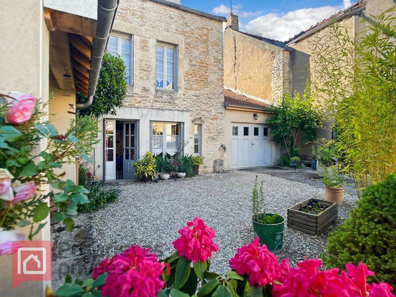 Maison - 111 m² - 4 pièces