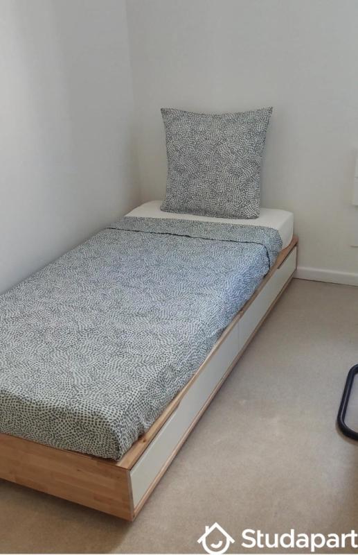 Chambre - 10 m² - 1 pièce