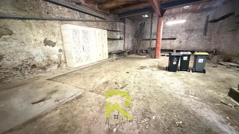 Immeuble - 136 m² - 6 pièces