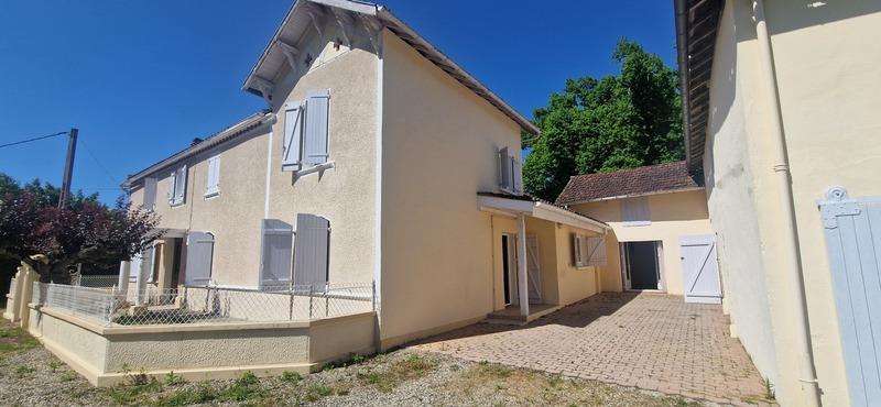 Maison - 272 m² - 8 pièces