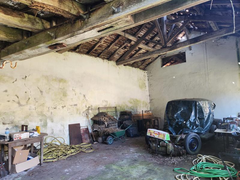 Propriété - 250 m² - 8 pièces