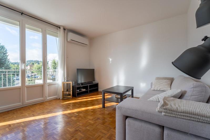 Appartement - 85 m² - 4 pièces