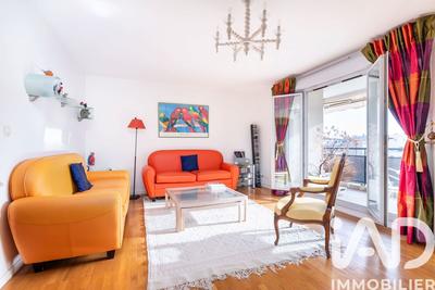 Appartement - 93 m² - 4 pièces