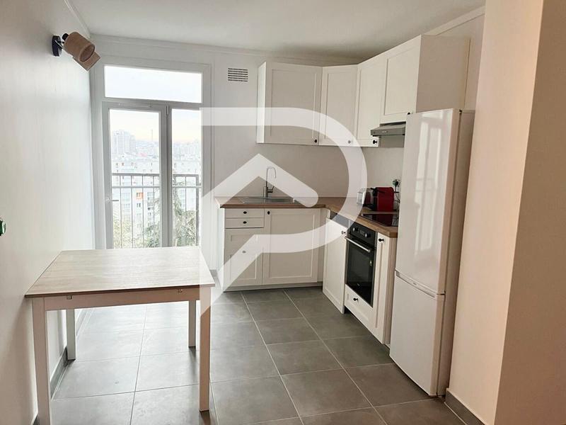 Appartement - 10 m² - 3 pièces