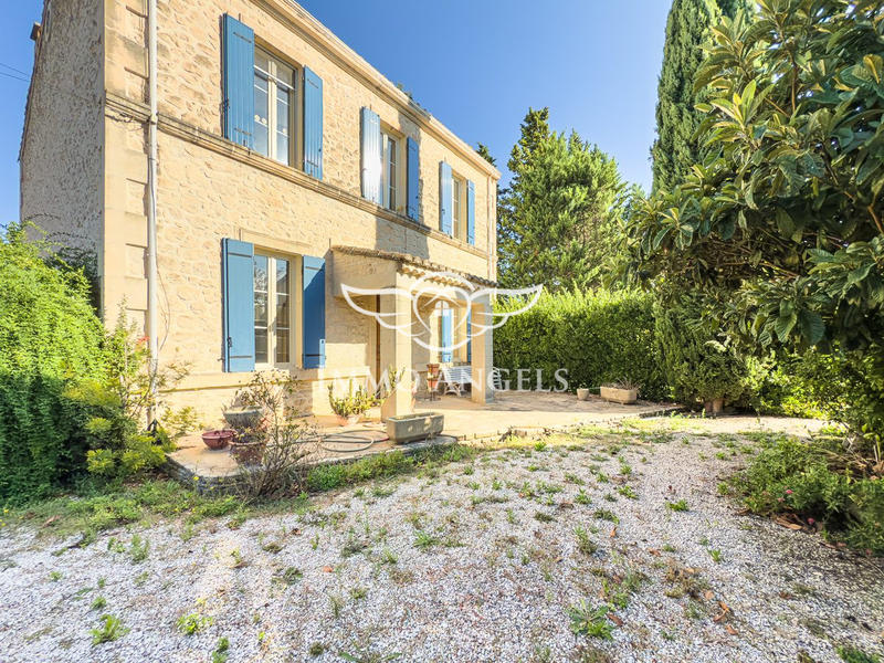 Maison ancienne - 362 m² - 10 pièces