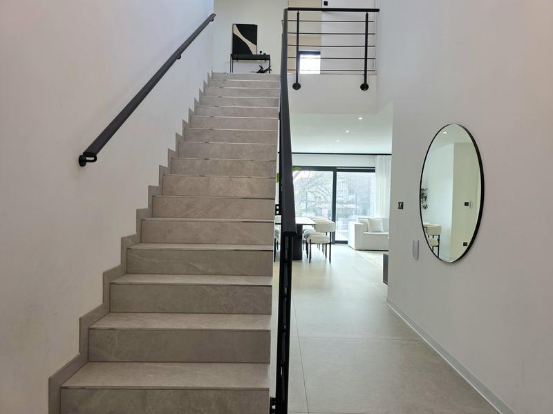 Maison contemporaine - 161 m² - 7 pièces