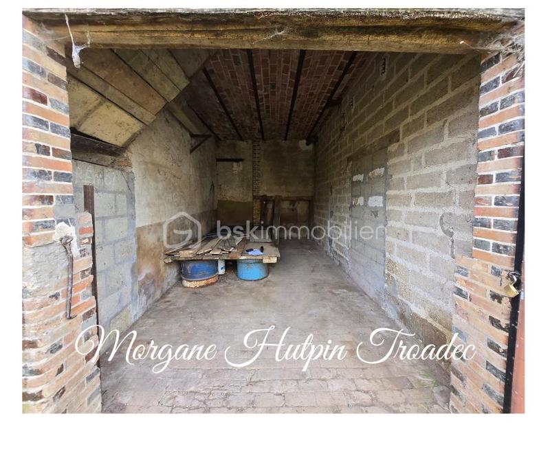 Grange - 250 m² - 1 pièce