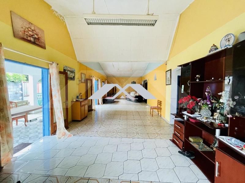 Maison - 165 m² - 5 pièces