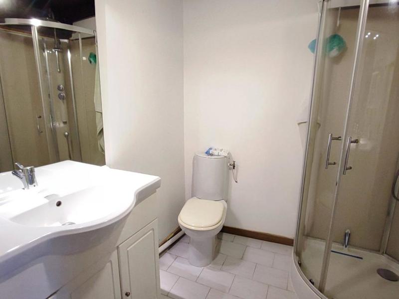 Maison - 220 m² - 8 pièces