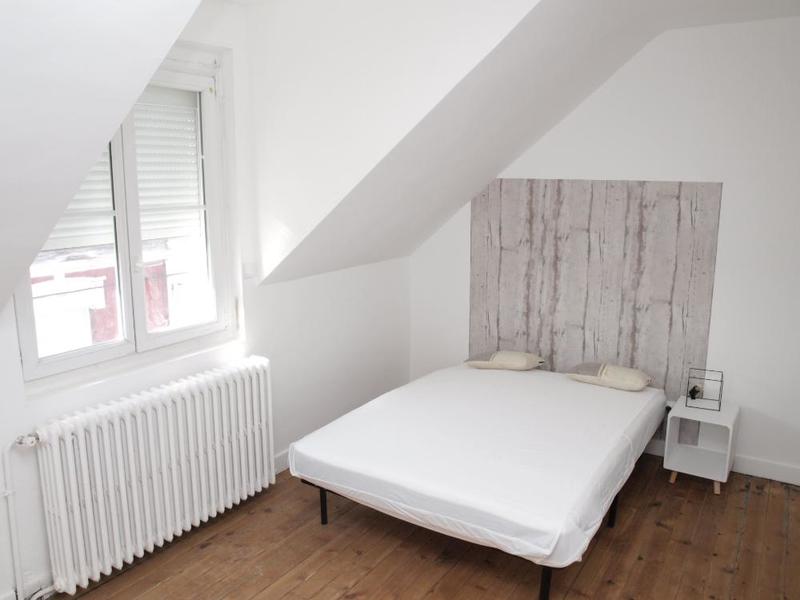 Maison - 12 m² - 6 pièces