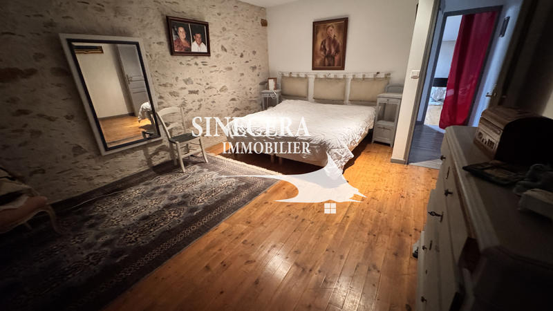 Propriété - 518 m² - 13 pièces