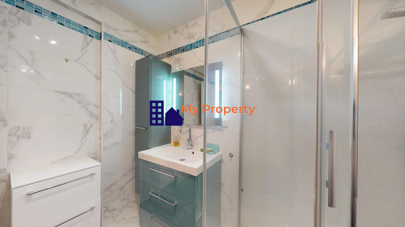 Appartement - 85 m² - 4 pièces