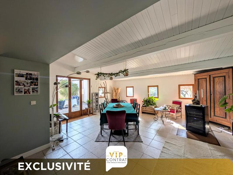 Maison - 246 m² - 9 pièces