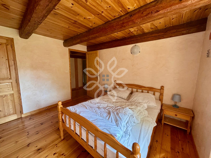 Maison - 416 m² - 19 pièces