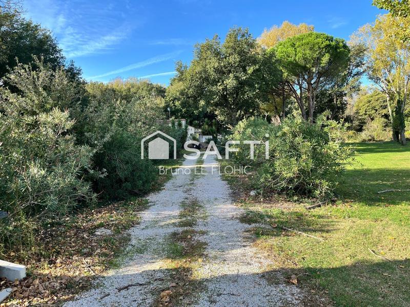 Maison - 234 m² - 8 pièces