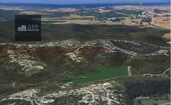 Terrain constructible - 2 070 m²