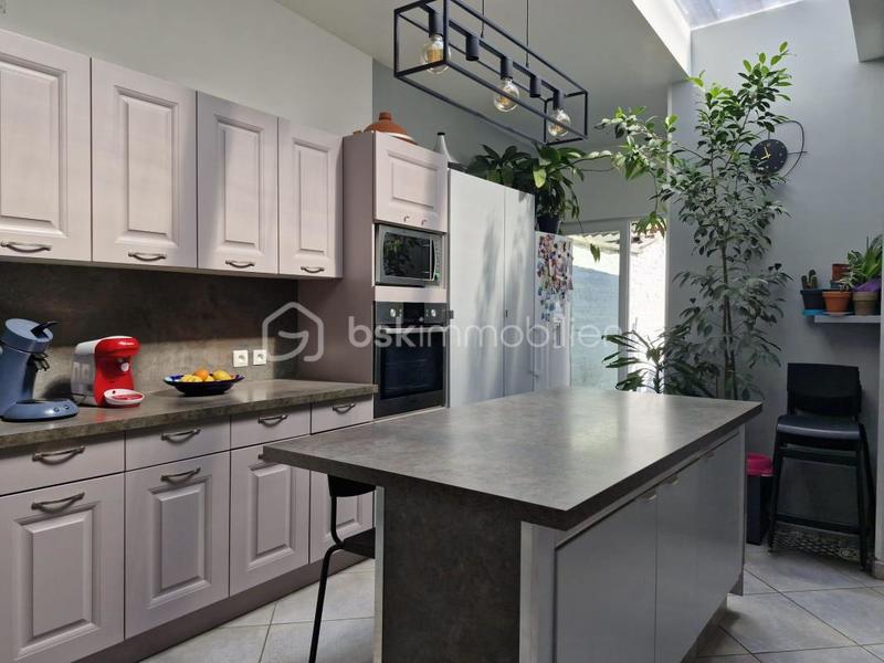 Maison - 77 m² - 5 pièces