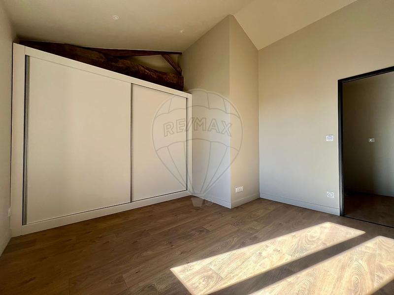 Maison - 180 m² - 6 pièces