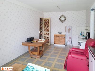 Maison - 163 m² - 8 pièces