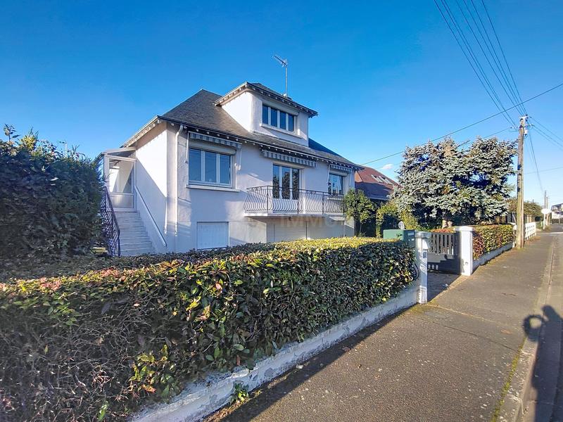 Maison traditionnelle - 150 m² - 7 pièces