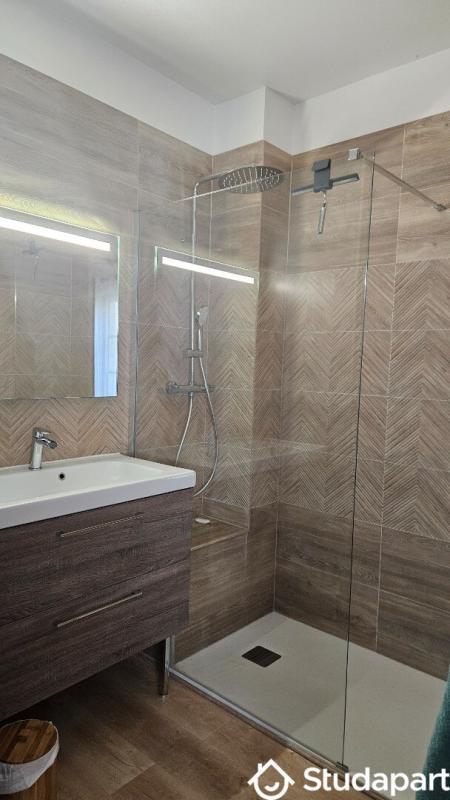 Chambre - 14 m² - 1 pièce