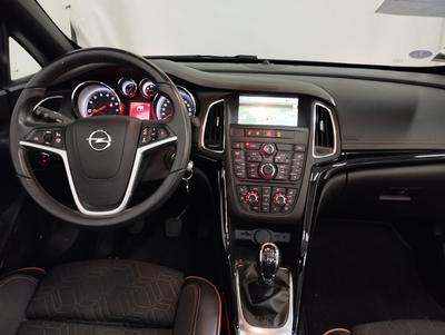 Opel Cascada 1.4 Turbo 140 Cosmo 2p