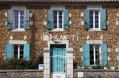 Maison - 180 m² - 7 pièces